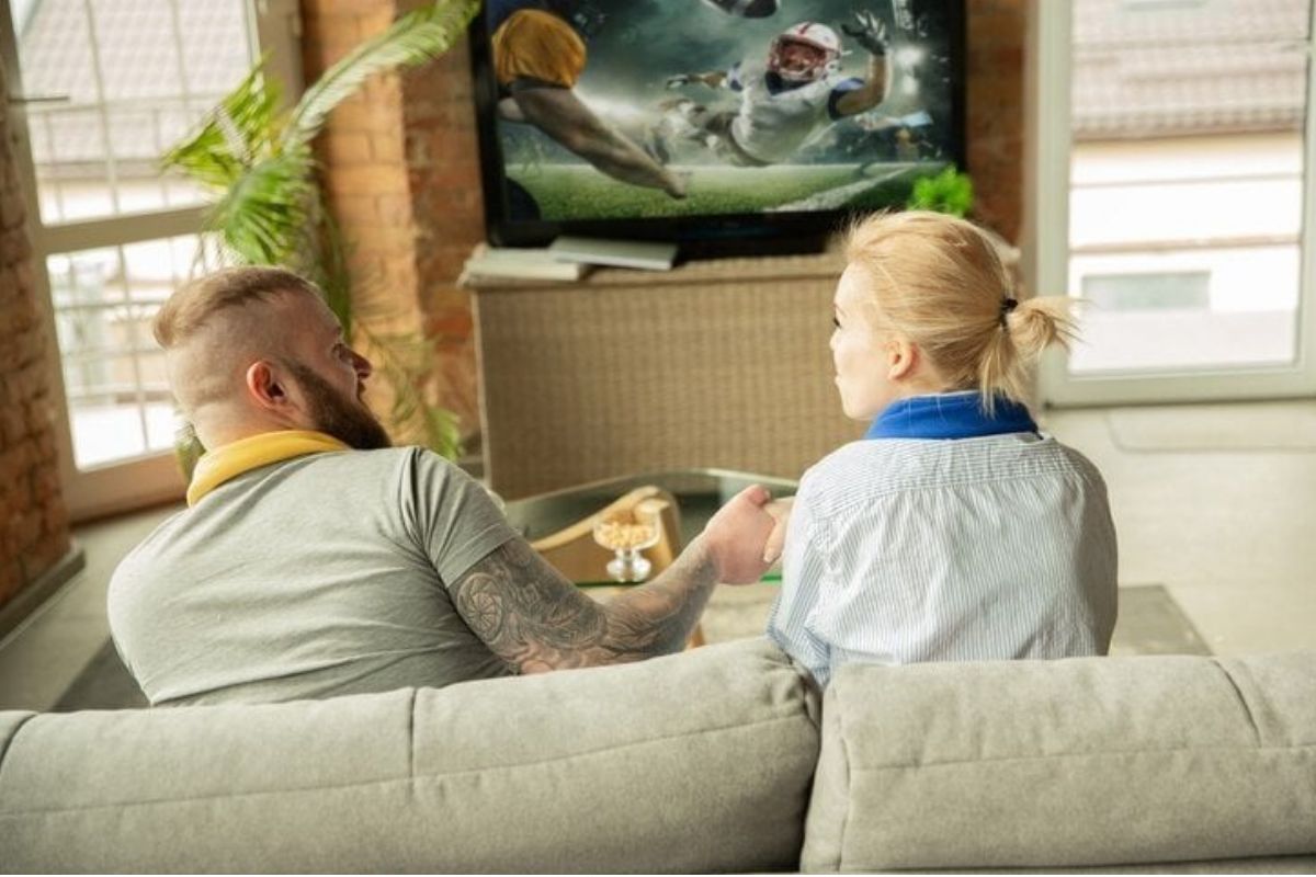 A TV displaying popular IPTV Canada channels with live streaming.