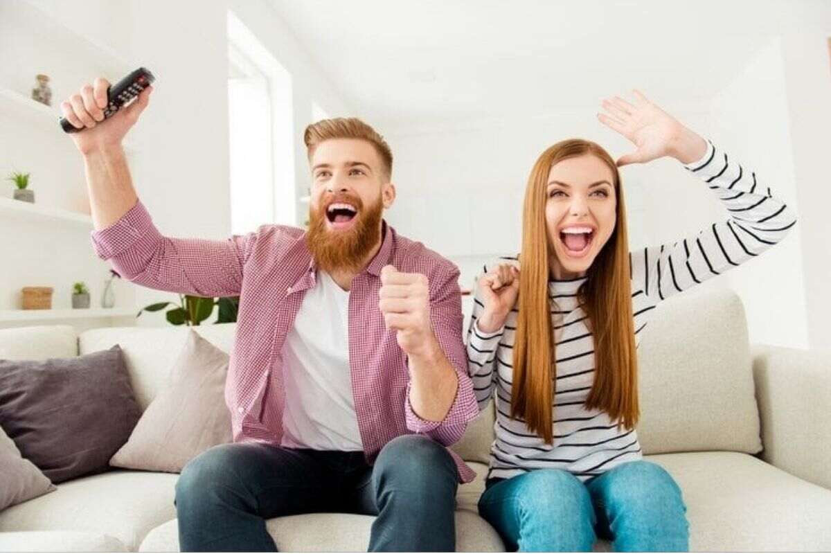 Streaming devices displaying IPTV services in Canada.