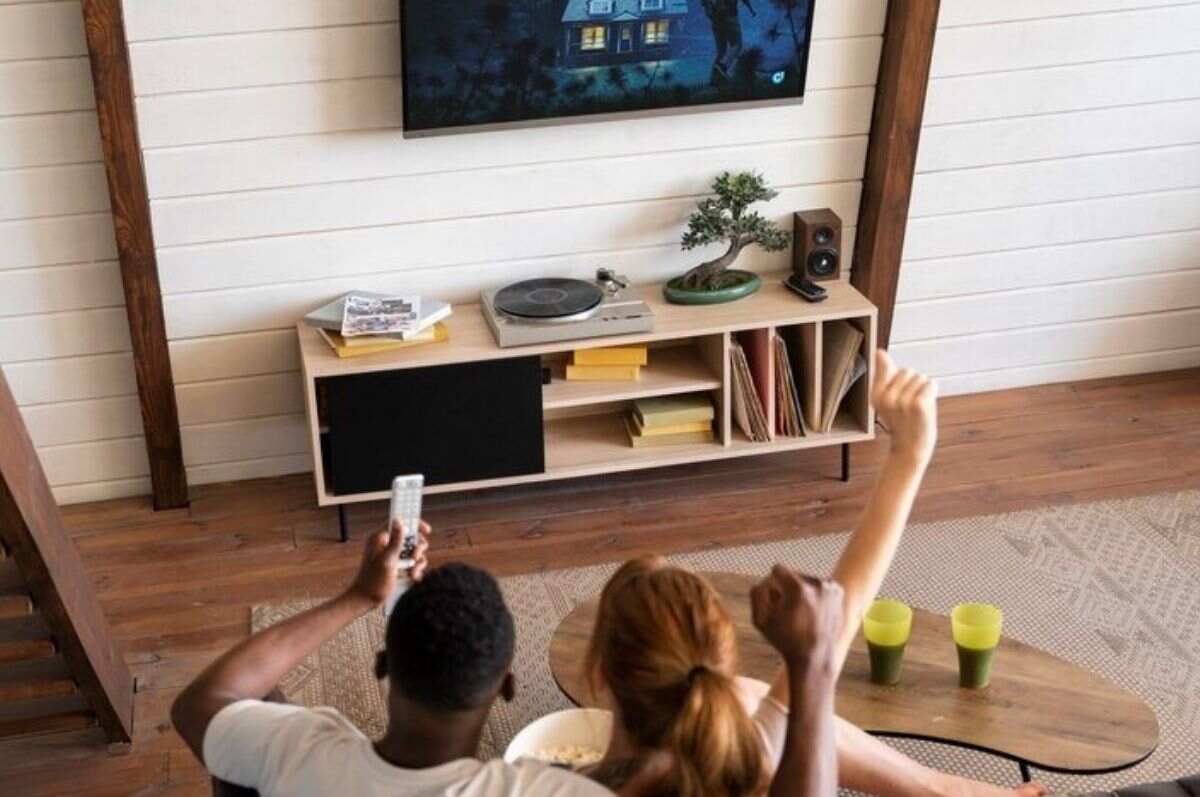 Best IPTV services in Canada with high-quality streaming