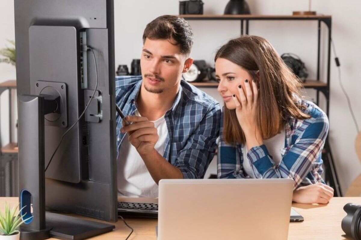 IPTV Canada services with HD and 4K streaming options.