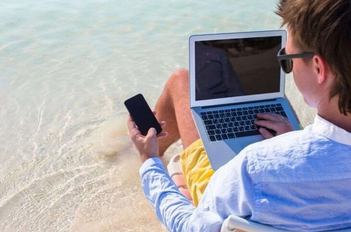 IPTV Canada providing access to top channels and streaming services.