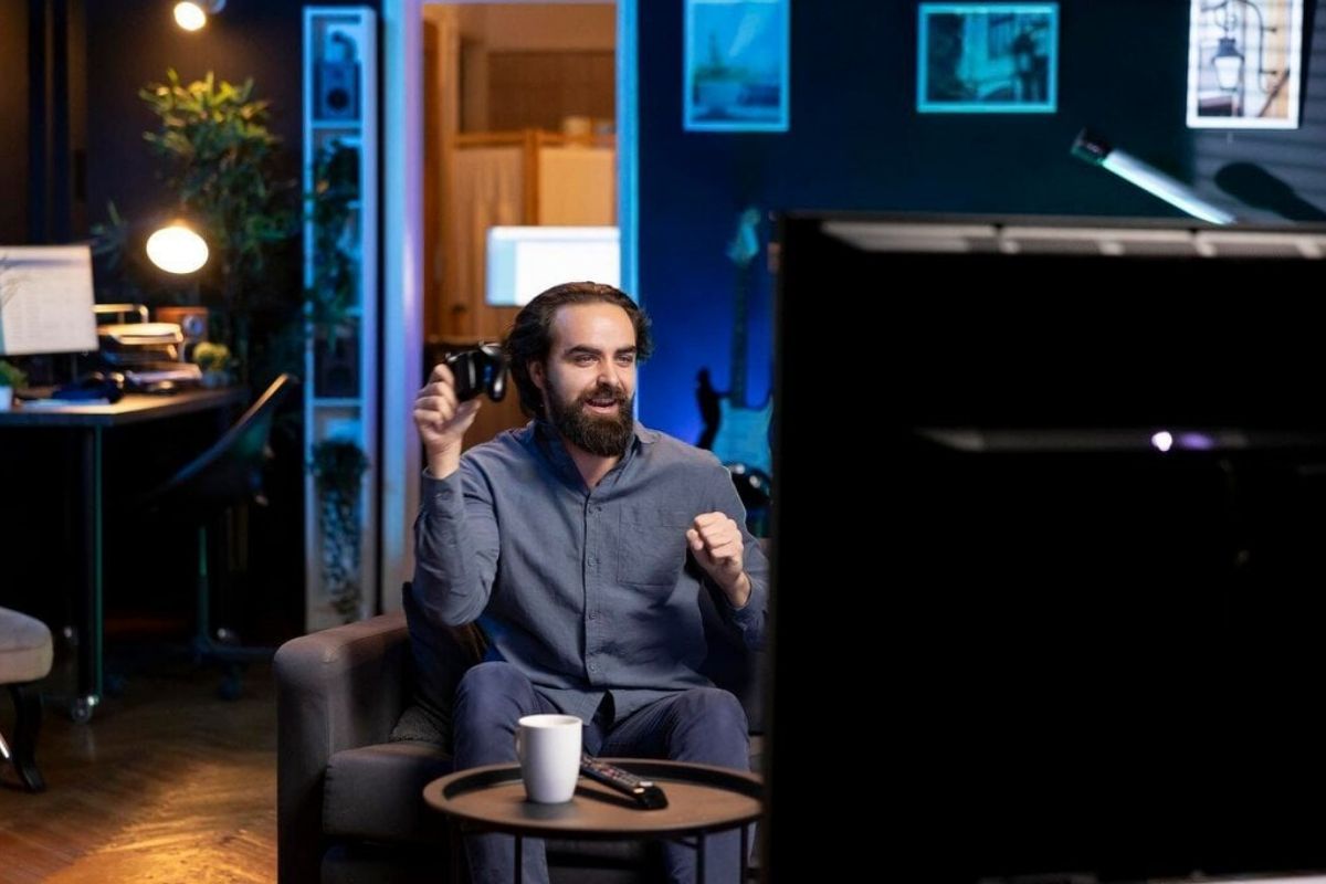 A streaming device displaying Canadian IPTV channels.