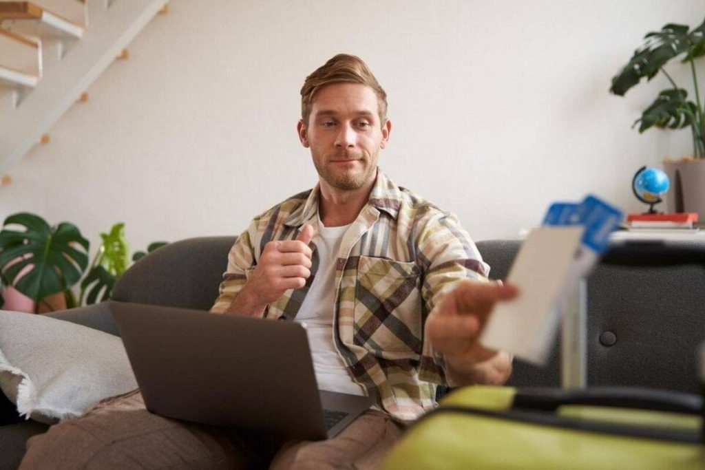 IPTV Canada 10 IPTV services streaming Canadian channels on a digital screen.