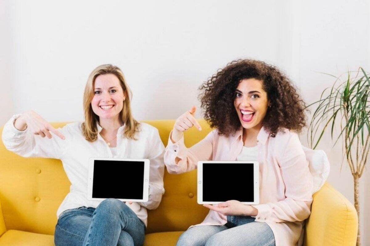 IPTV services 3 IPTV services offering diverse channels and streaming options.